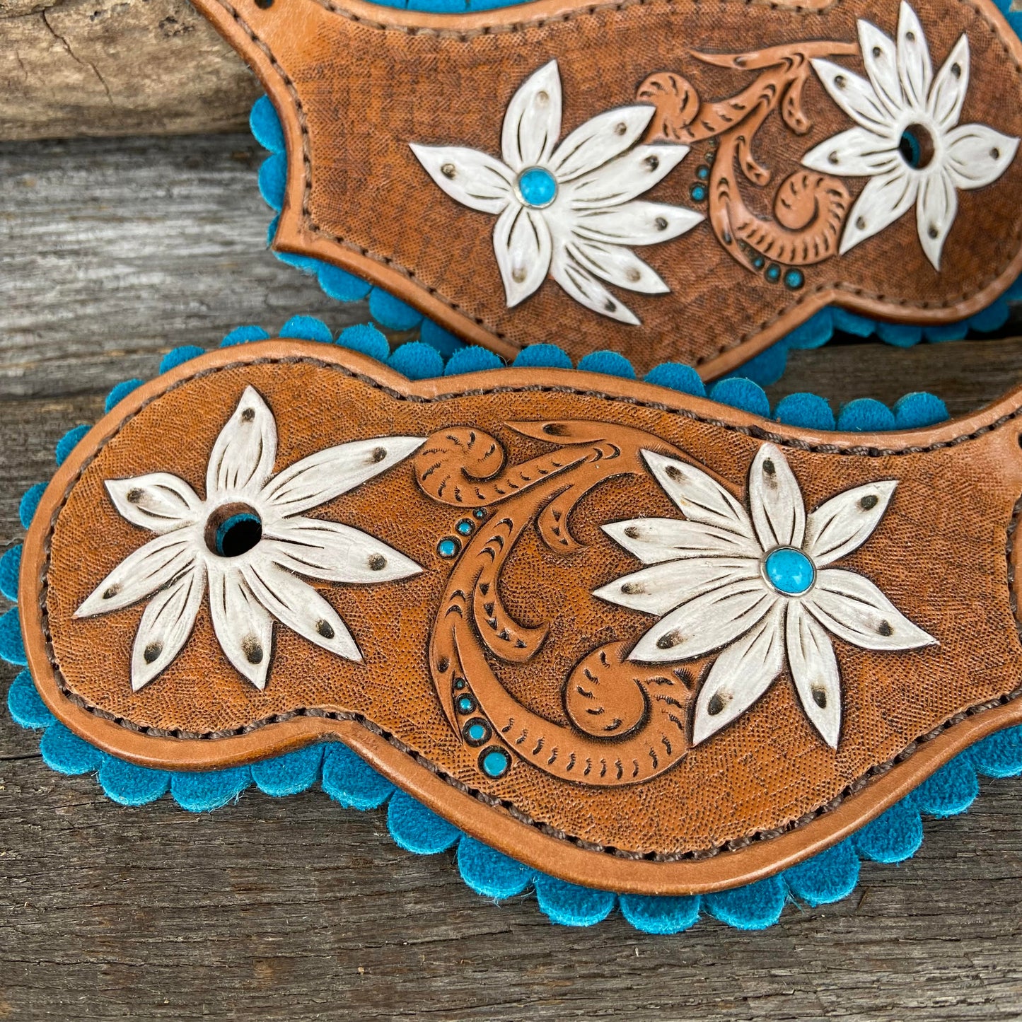 Daisy Spur Straps