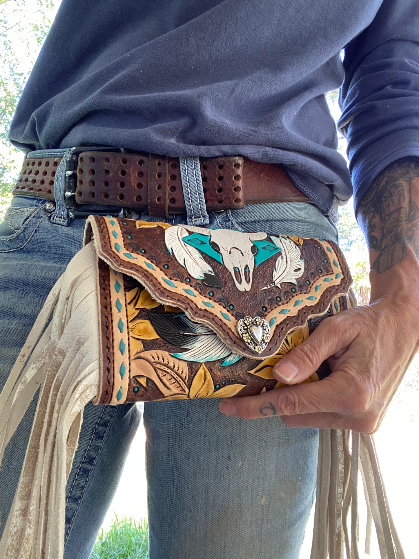 Skull cowgirl clutch