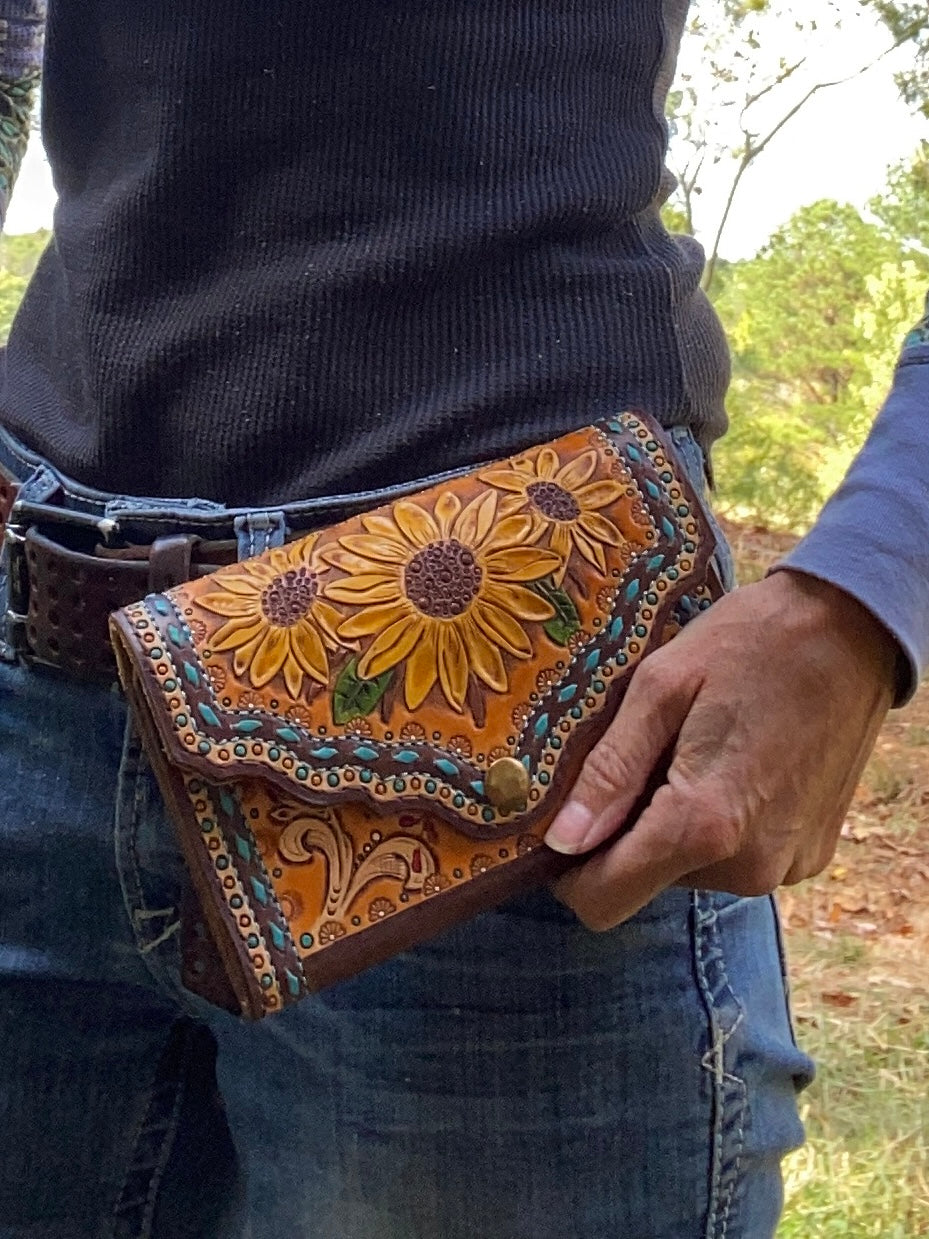 Sunflower cowgirl clutch