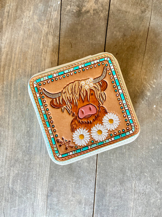 Jewelry box highland cow and daisies